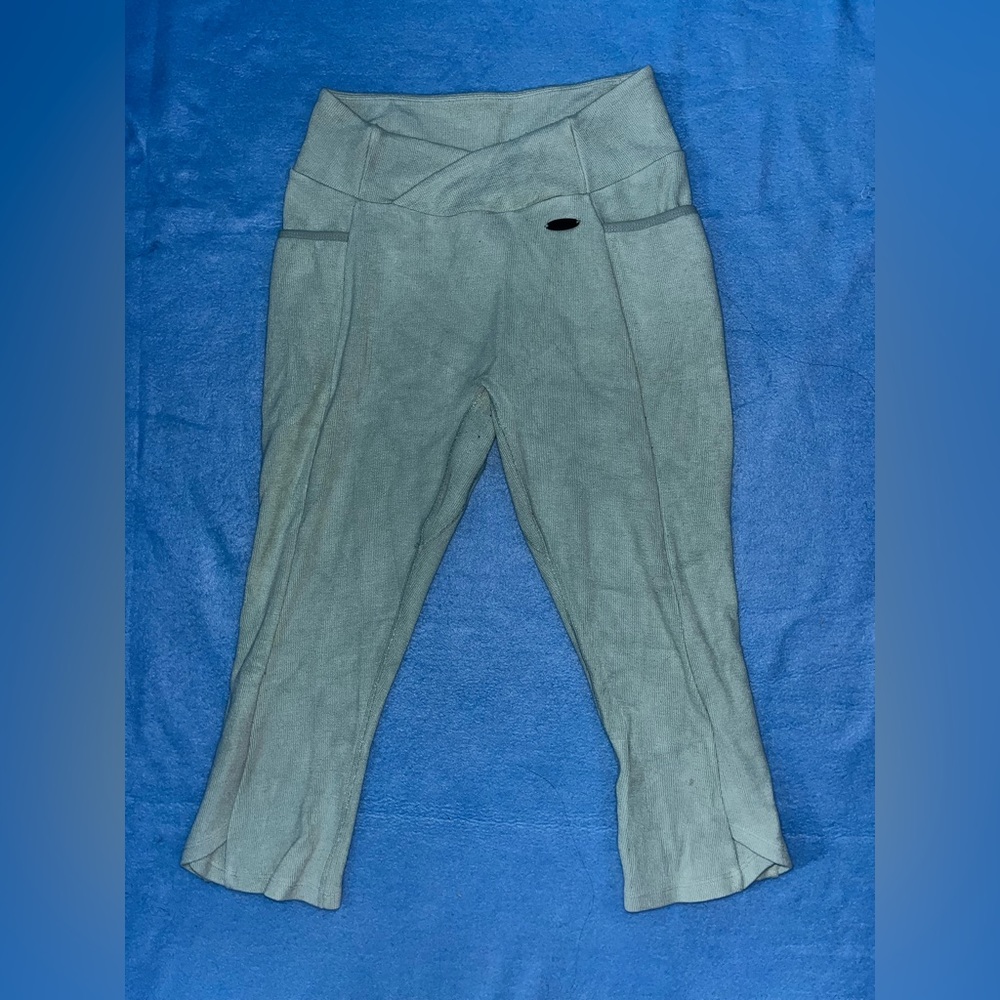 Gymshark Crossover Capris (Medium)